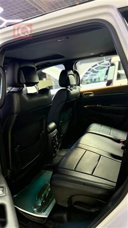 جيب جراند شيروكي